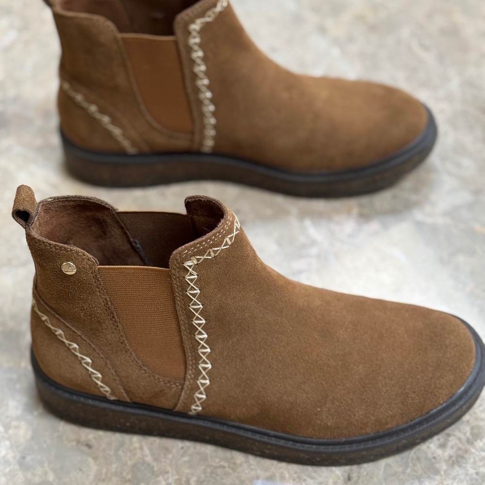 Earth Elements Ankle Boots